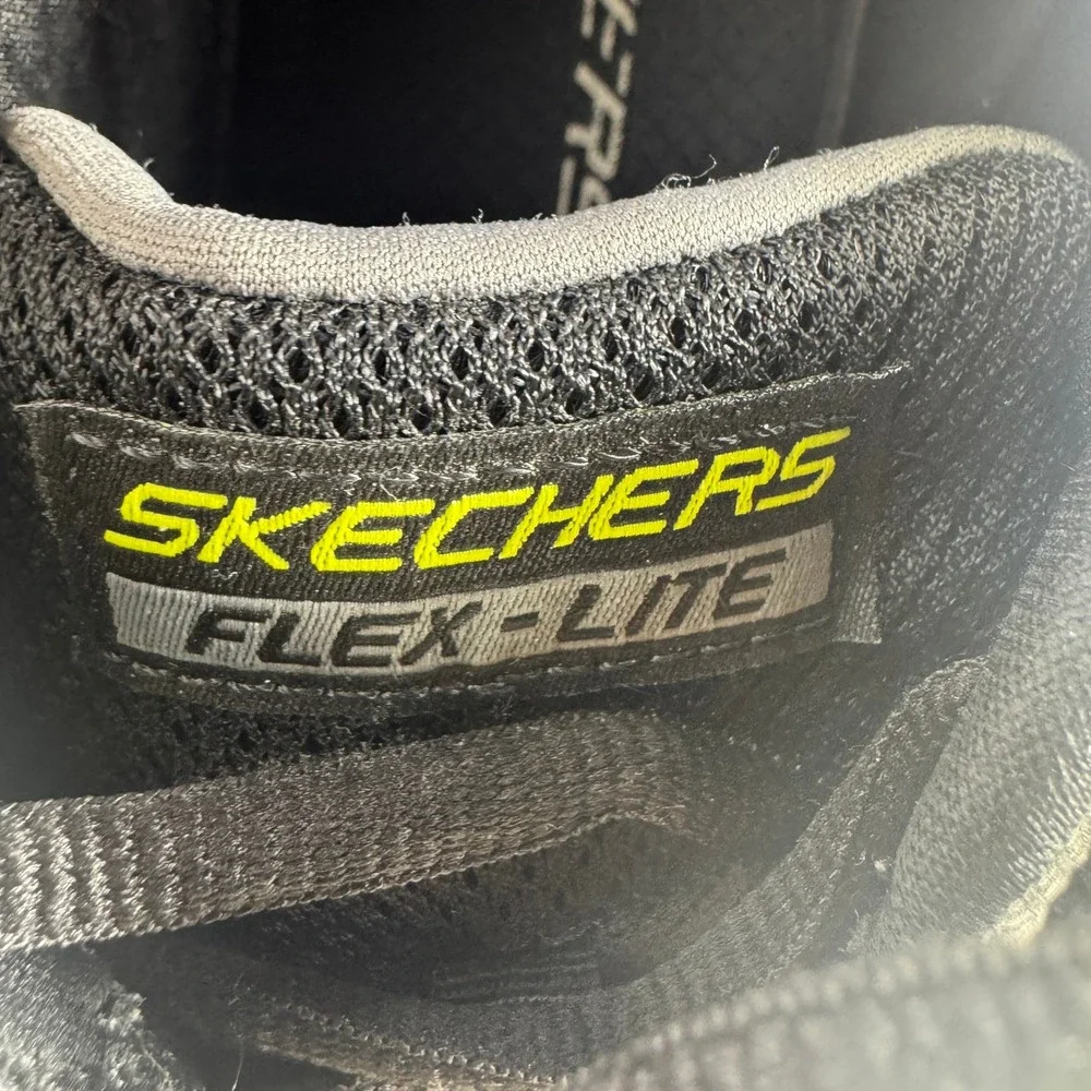 Skechers flex lite
